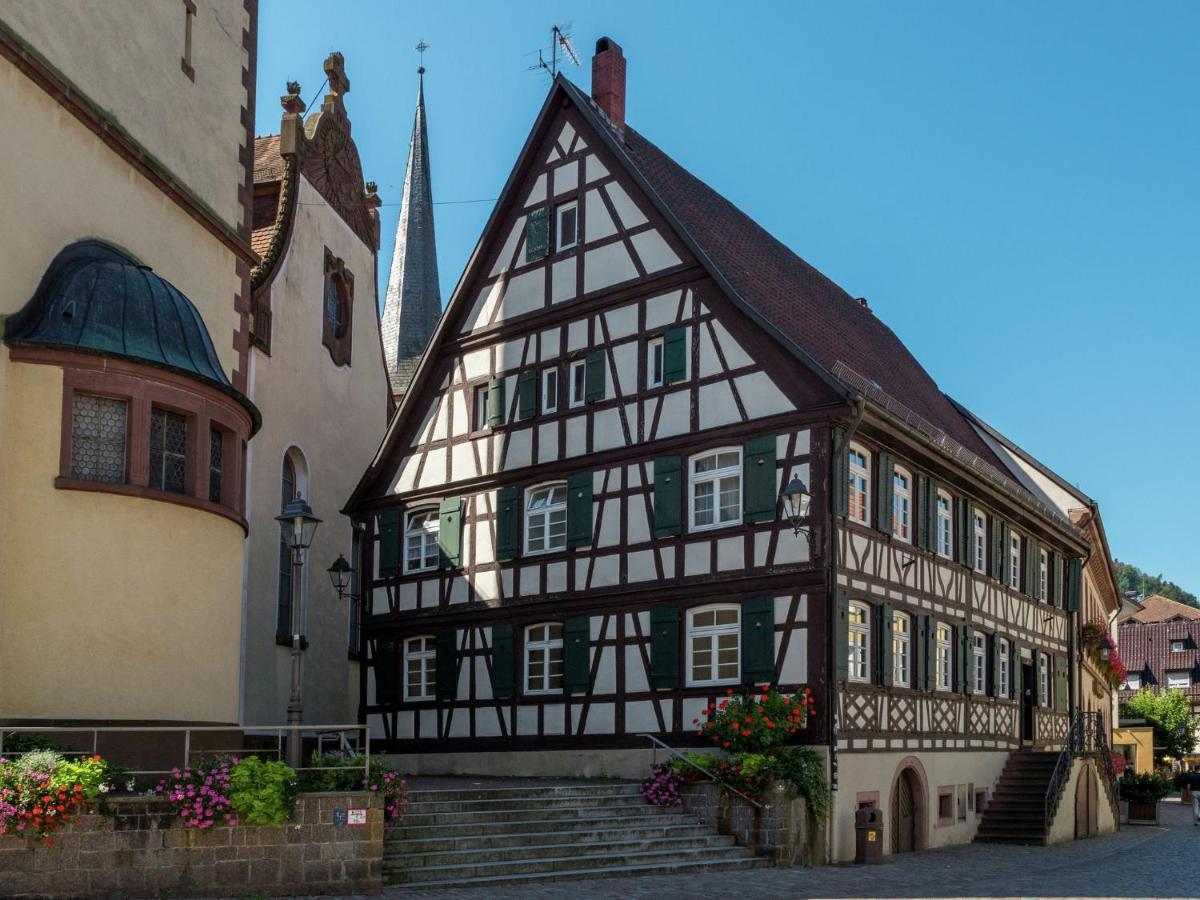 Cheerful Apartment Near City Centre Of Haslach Хаслах-им-Кинцигталь Экстерьер фото